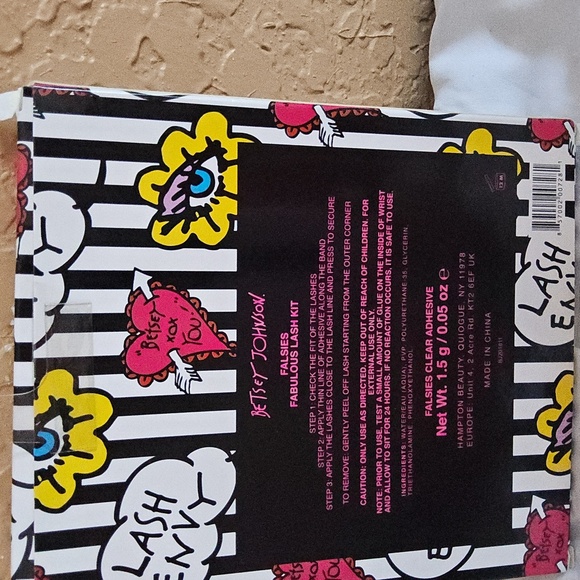 NWT BETSEY JOHNSON FALSIES - Picture 3 of 3